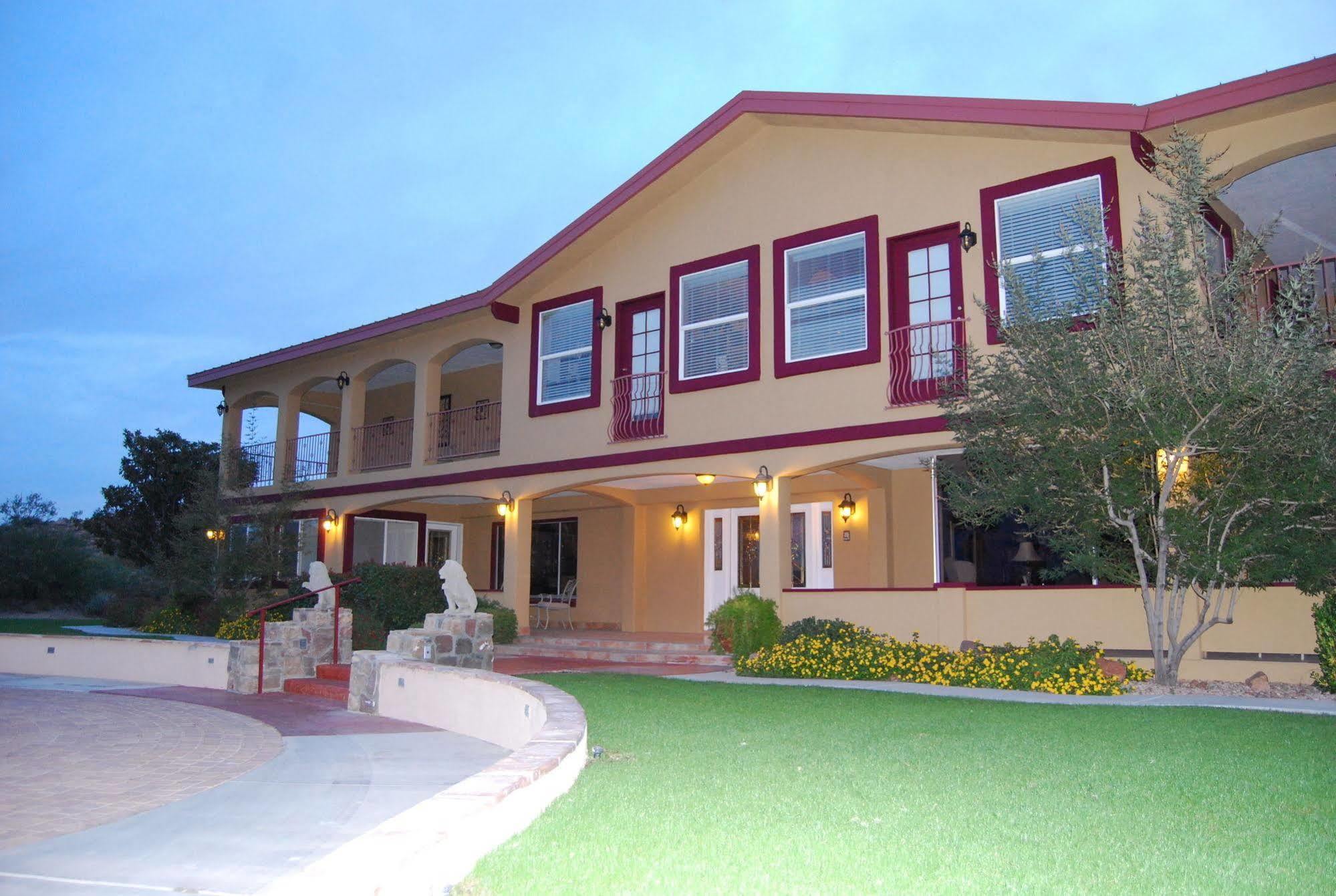 Dream Manor Inn โกลบ ภายนอก รูปภาพ